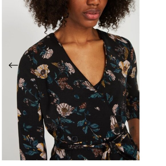 Frank and Oak | Floral Printed Blazer Dress - Picture 4 of 11